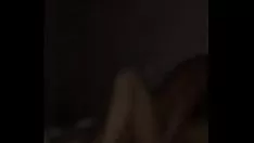 Jouer Baise sévèrement brassée à la maison avec une miss impressionnante.