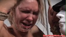 Abspielen Bigtitted bdsm sub unitedup und von dom geklammert