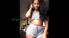 Jouer Nouveau porno de femme mariée