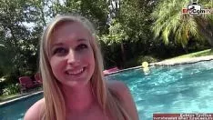 تشغيل 18yo ميسي الأشقر مع إلغاء الثدي الملاعين الخارجية ويحصل على الوجه العصبي