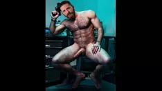 Abspielen Tom Hardy stellt separate 3 falsch dar