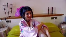 Afspelen Hete brunette krijgt een beurt om al het sperma terug te nemen later een uitstekende neukbeurt # 1