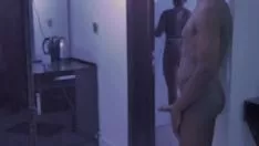 تشغيل لم يتم وضع عمي على الأرض لأنني أعلم أنه يغردني طوال الساعة أنا اغتسل ، تهجئة أنه يلمس ساشاي الكبير