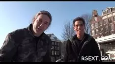 Redare Frumos tatuat supurat floozy suge in wang și este învinsă pisicuța