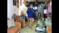 चलाएँ पेंटीहोज नीचे बैंगनी नीली सतह