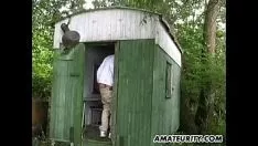 تشغيل غير المهنية اللعب gf ، تمتص الإضافية ويحصل مارس الجنس في الخارج