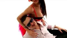 Play Mc jerkoo - splineka mala (functionary video recording)