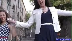 Play Posh side milf thumbing lesbo kitty-cat
