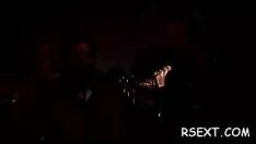 Играть Горячая потаскушка с большими извращенными сисечками дает в жопу горячую дрочку