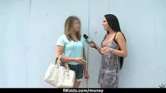 播放 热热非专业宝贝必然沙沙作响并经历 6 现金