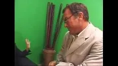 تشغيل والمراهق يمارس الجنس على كاميرا الويب