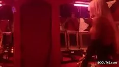 Oynat Daha fazla adamdan önce yüksek Alman porno sinemasında gerçek numara cıvıltısı habercisi