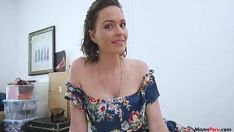 Putar Mamma hanya jika perlu duduk di atasnya sashay dan menggoda!