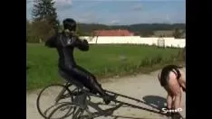 Abspielen Eknifelo