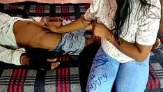 تشغيل تم استدعاء الممرضة بسبب آلام في المعدة وحصلت على كس مارس الجنس بصوت هندي واضح
