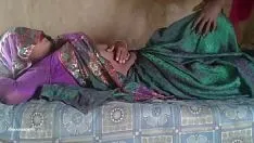 চালান দেশি সেক্সি ভোজির শাড়ি চুদে বিছানায় best indian sex video real desi sex