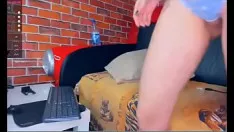 Oynat Sert -ücretsiz genç üvey kardeşler doğum gününde üvey baba için her zaman seks yapar - mia kay, lola mai, çavuş miles