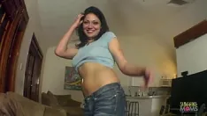 Oynat Amatör çift evlerinde pov seksten hoşlanıyor ve sonra milf boşalmak kırlangıçlar