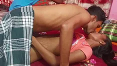 Jouer Uttaran20- bengali vrai couple romance à la maison beau sexe