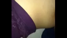 تشغيل الساخنة ناتاليا روسي يلعق كس مع اثنين من اللاعبين اللعين لها في الأماكن العامة