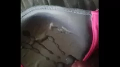 Oynat Üvey Kuzen Cum'da Kendini Koruyor