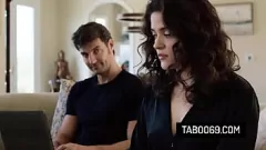 Play Tech Support Takes Over Victoria Voxxx's Pussy for a Hardcore Milf Deepthroat Encounter