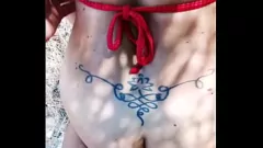 चलाएँ हॉट बीच बेब धूप में चूसने के लिए मुर्गा को तरसता है