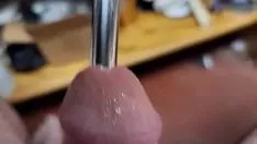 Jouer jouet phallus