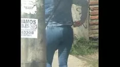 Oynat Dungareeeth mahalleden büyük göt
