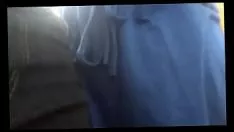 Abspielen Schlimm im Bus war einmal Detrition gegen mich, ich war verrückt nach meinem Gummischuh, um mich in ihr zu entspannen